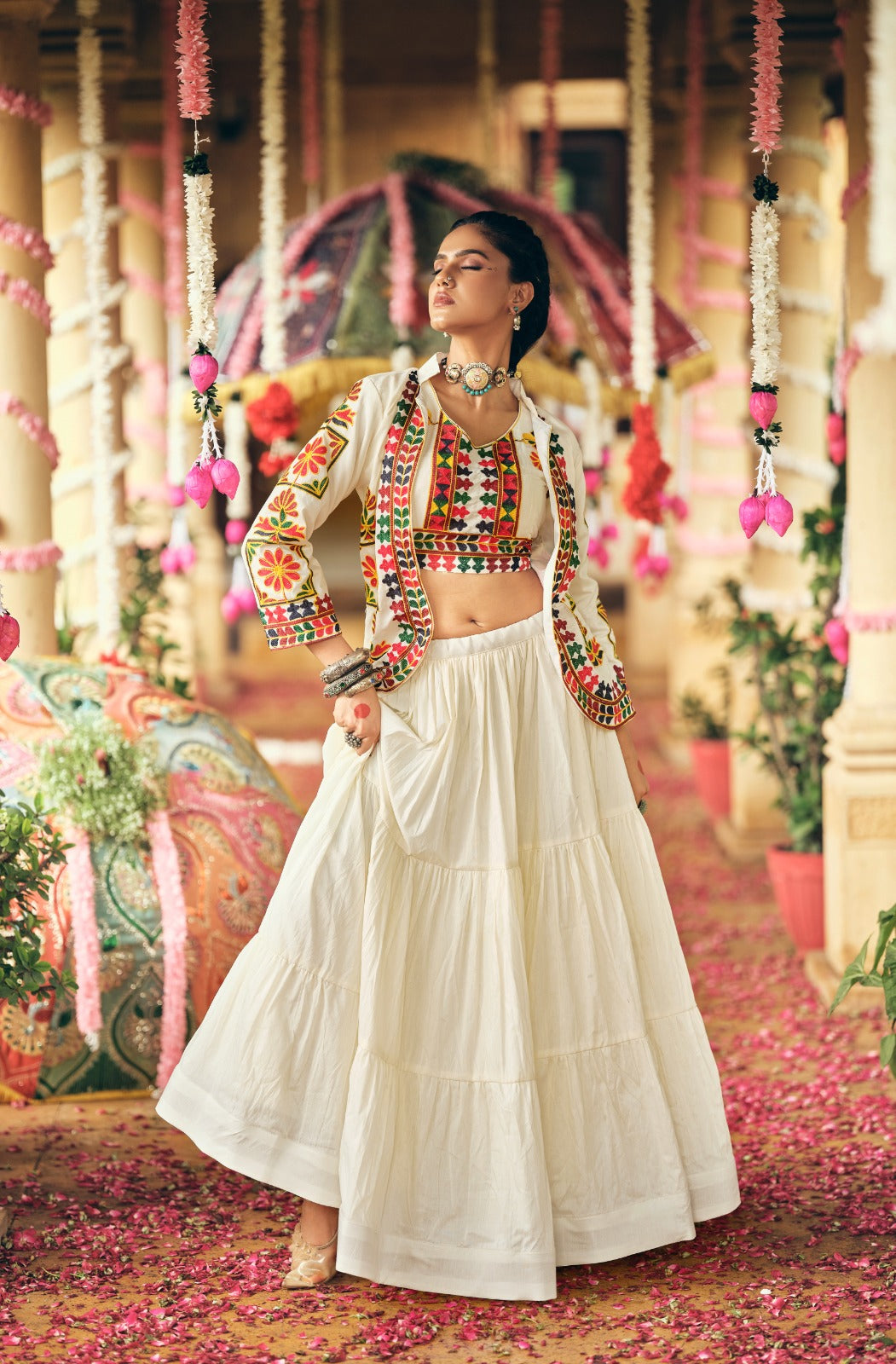 EXCLUSIVE REAL MODELING LEHENGA, BLOUSE & KOTI SET