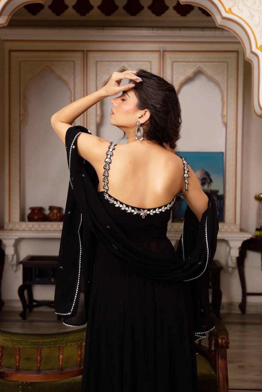 "Black Pearl Traditional Outfit | Krushi Life Style"