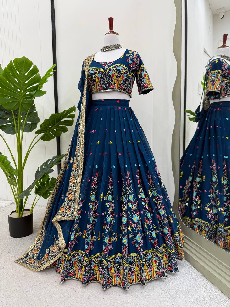 Lehengha Set With Choli