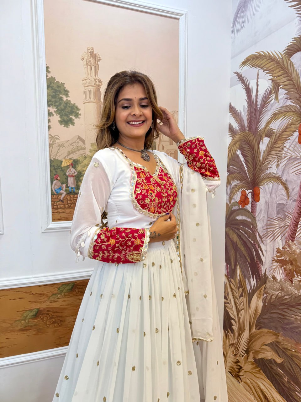 HERE, OUR EXCLUSIVE REAL MODELING LEHENGA, BLOUSE & DUPATTA SET | KRUSHI LIFE STTLE