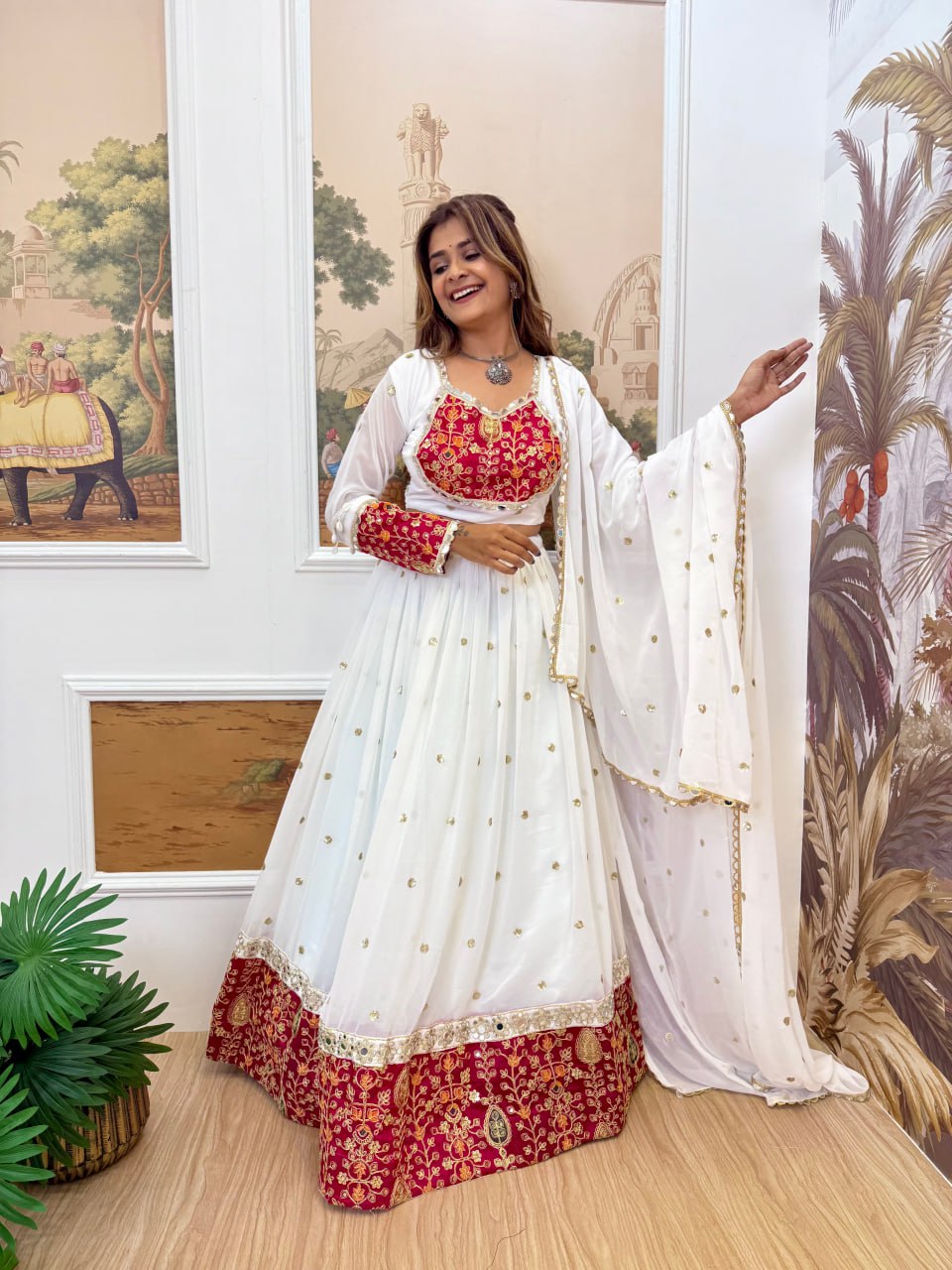 HERE, OUR EXCLUSIVE REAL MODELING LEHENGA, BLOUSE & DUPATTA SET | KRUSHI LIFE STTLE