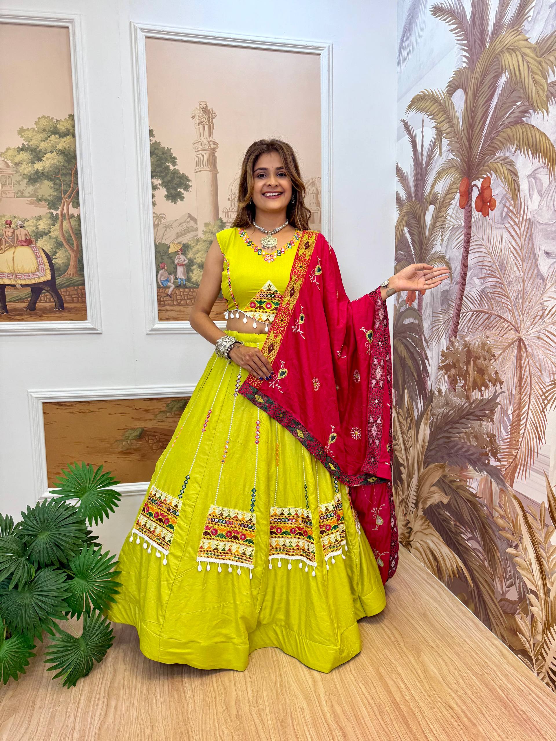 OUR EXCLUSIVE REAL MODELING LEHENGA, BLOUSE & DUPATTA SET | KRUSHI LIFE STYLE