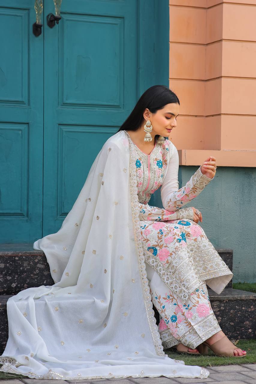 "Launching New 🦋 Đěsigner Party Wear Look Pur Chinon Silk Top Plazzo & Dupatta Set"