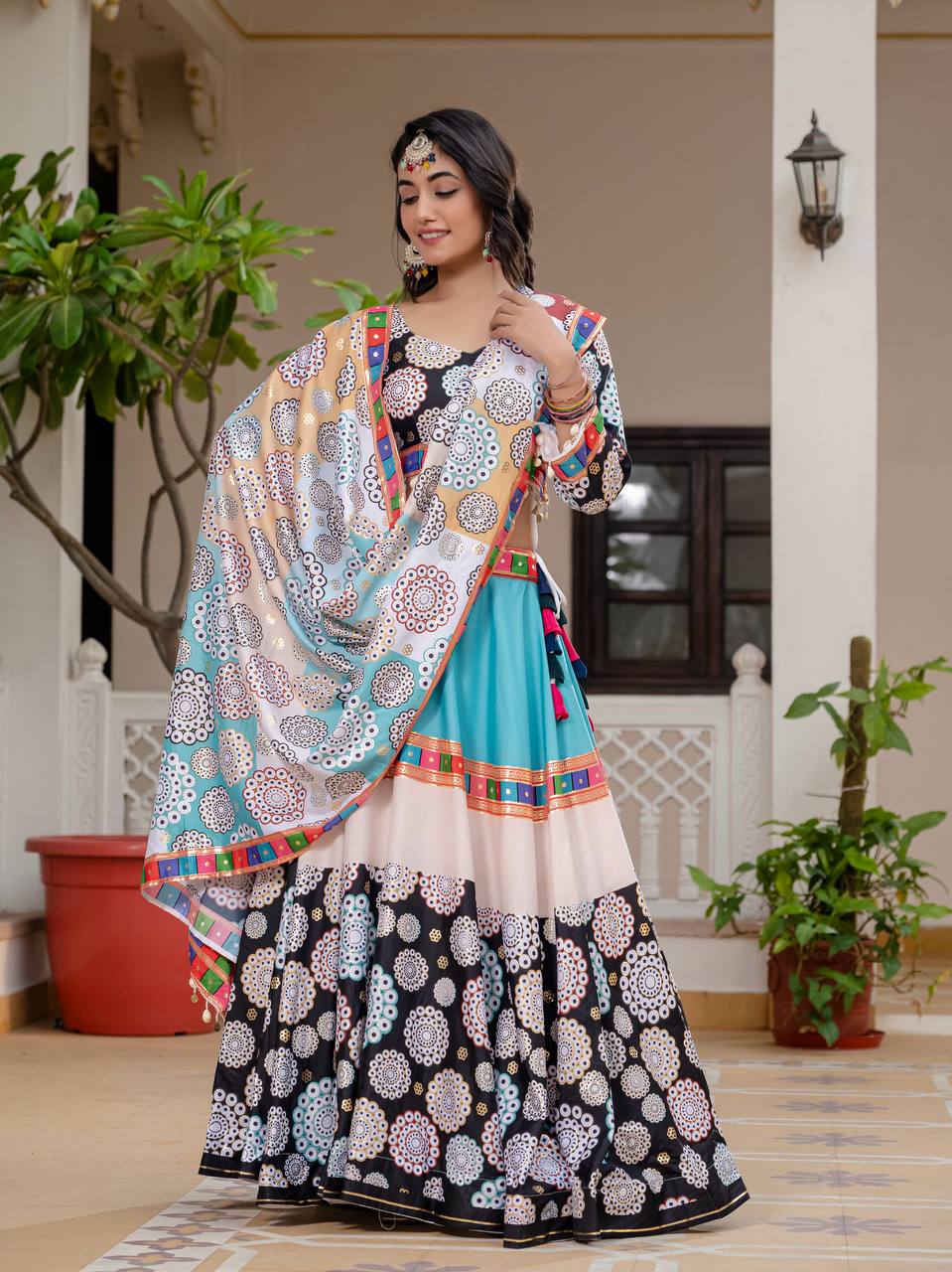 EXCLUSIVE LEHENGA, BLOUSE & DUPATTA SET | KRUSHI LIFE STYLE