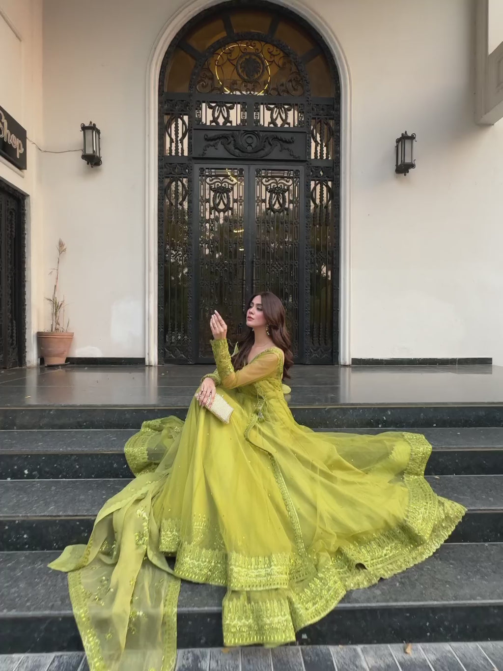 "Green  Kediya Style Shrug Set with Blouse, Dupatta & Lehenga – Traditional Festive Wear"